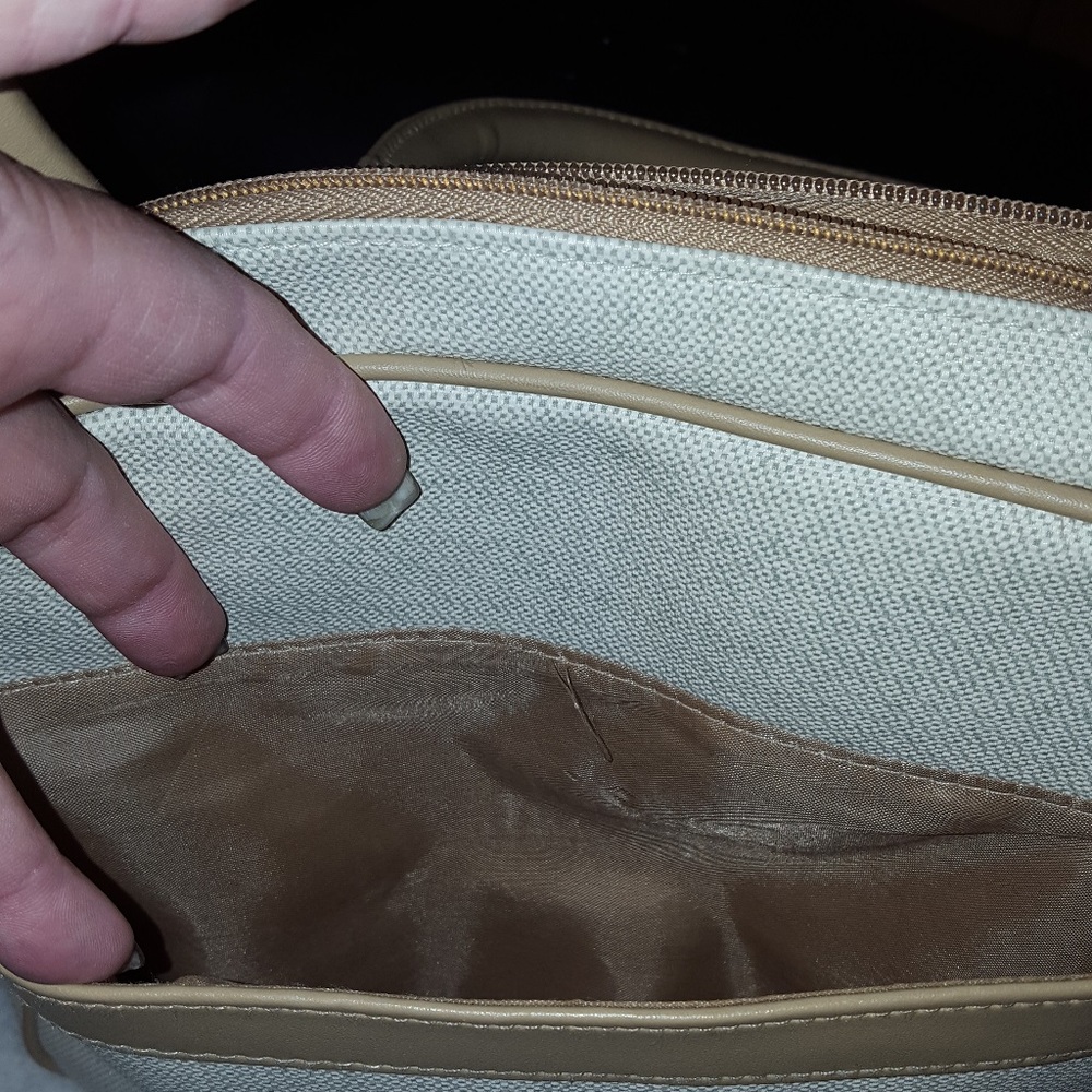 Handbag - Picture 4 of 7